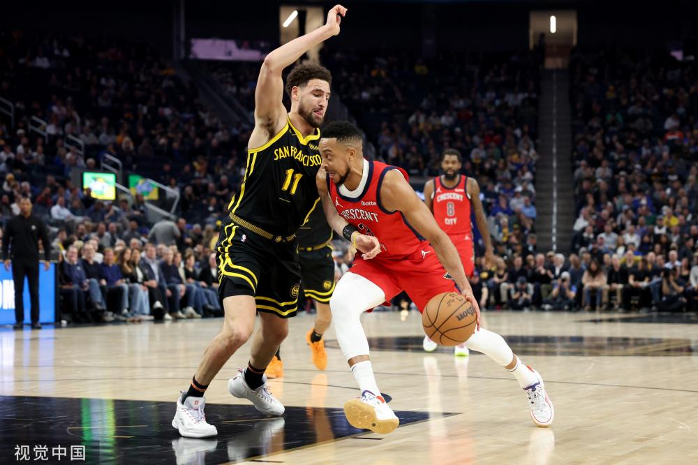 队攻防两端 队攻防两端